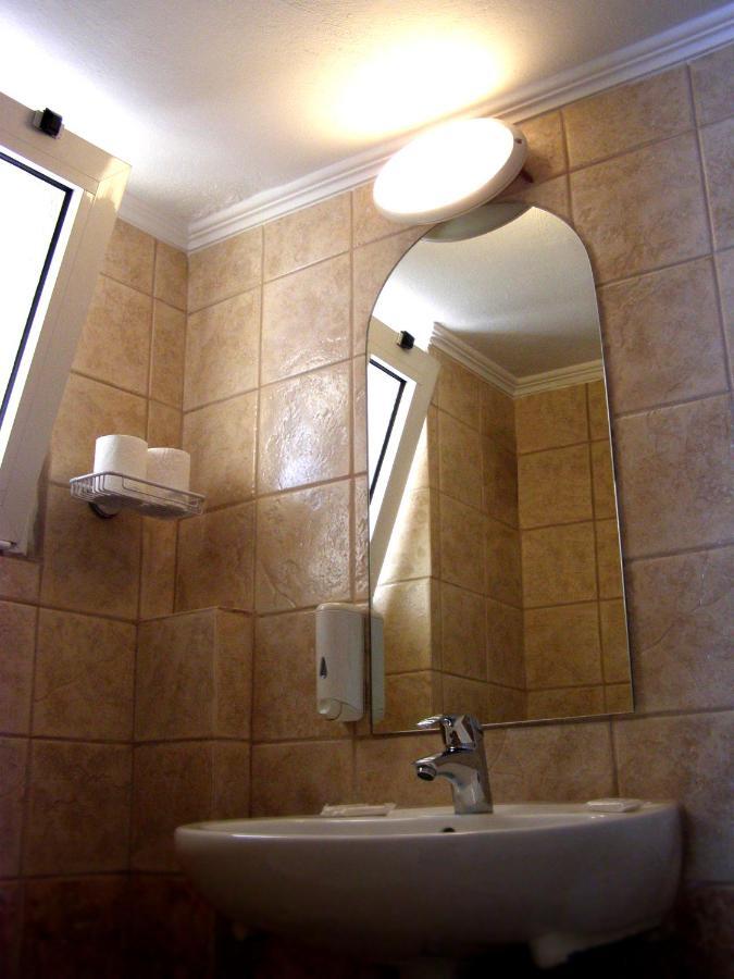Arma Faliro Apartments أثينا الغرفة الصورة